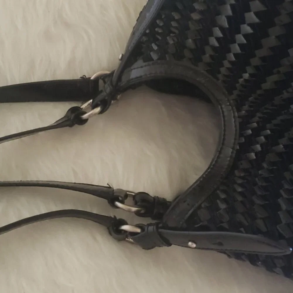 COLE HAAN Triangle Black Patent Suede Leather Basket Weave Shoulder‎ Satchel Bag